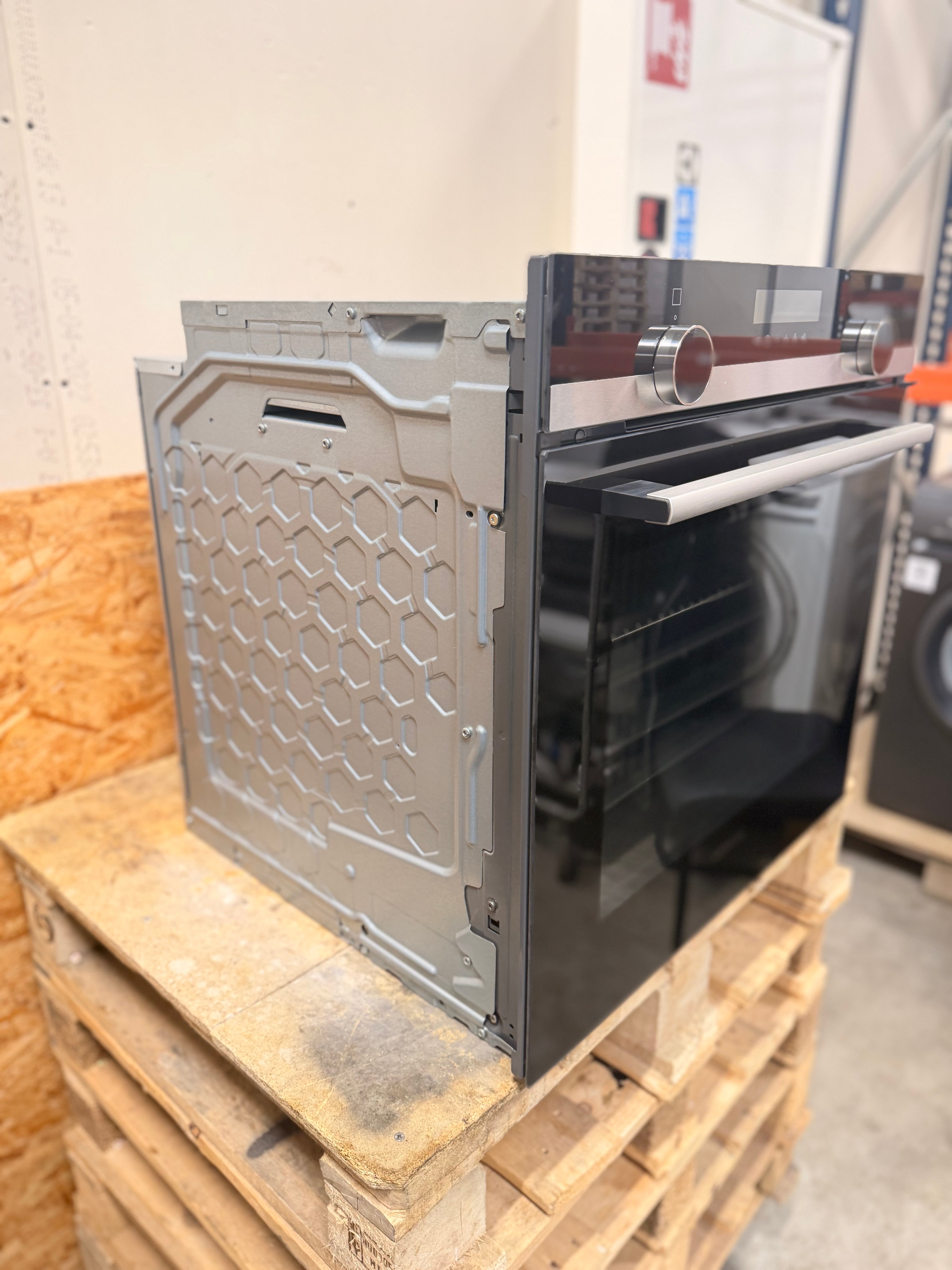 Siemens indbygningsovn HB578ACS0S - D19950