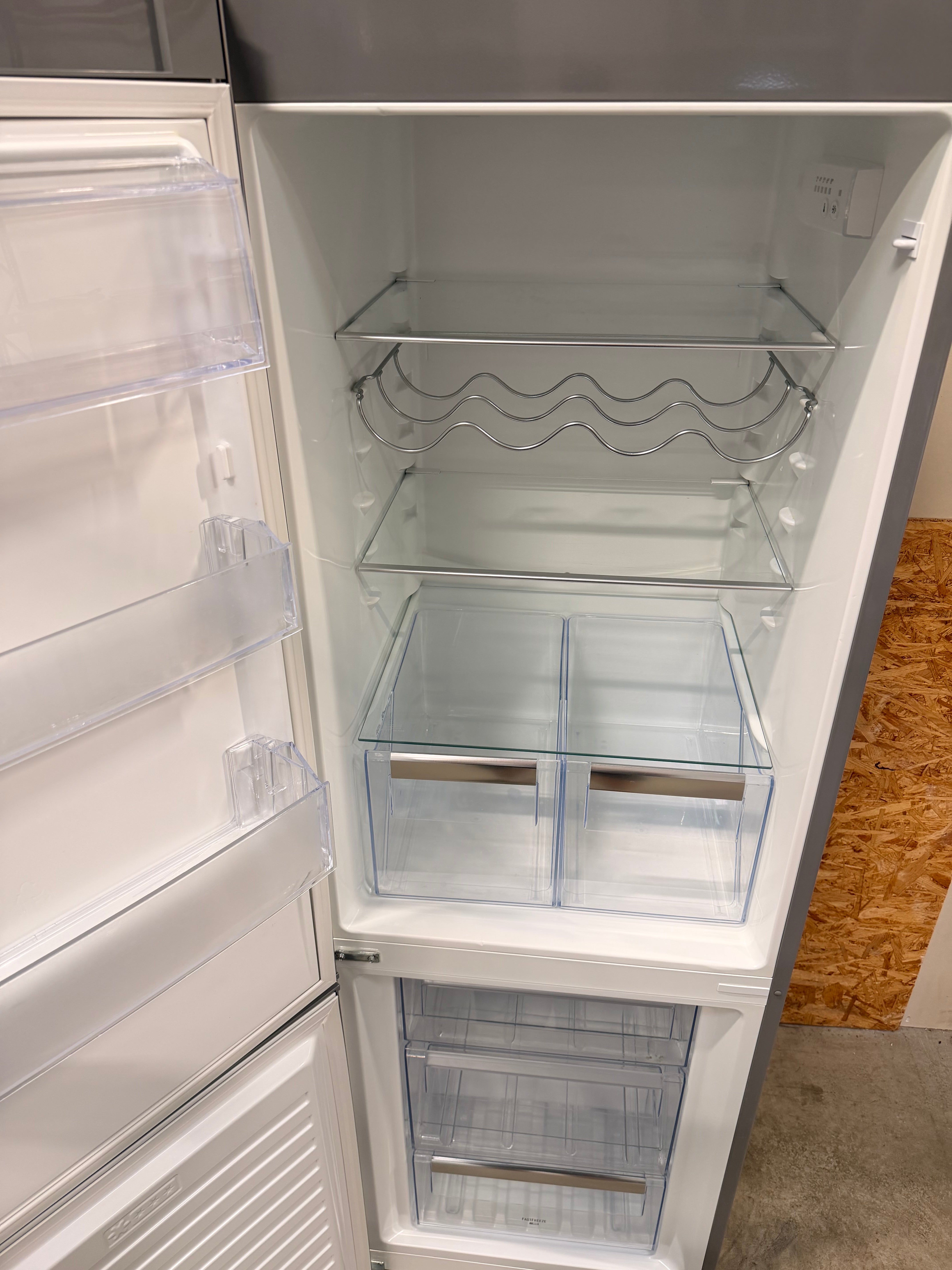 Electrolux køle/fryseskab EN3441JOW - D19756
