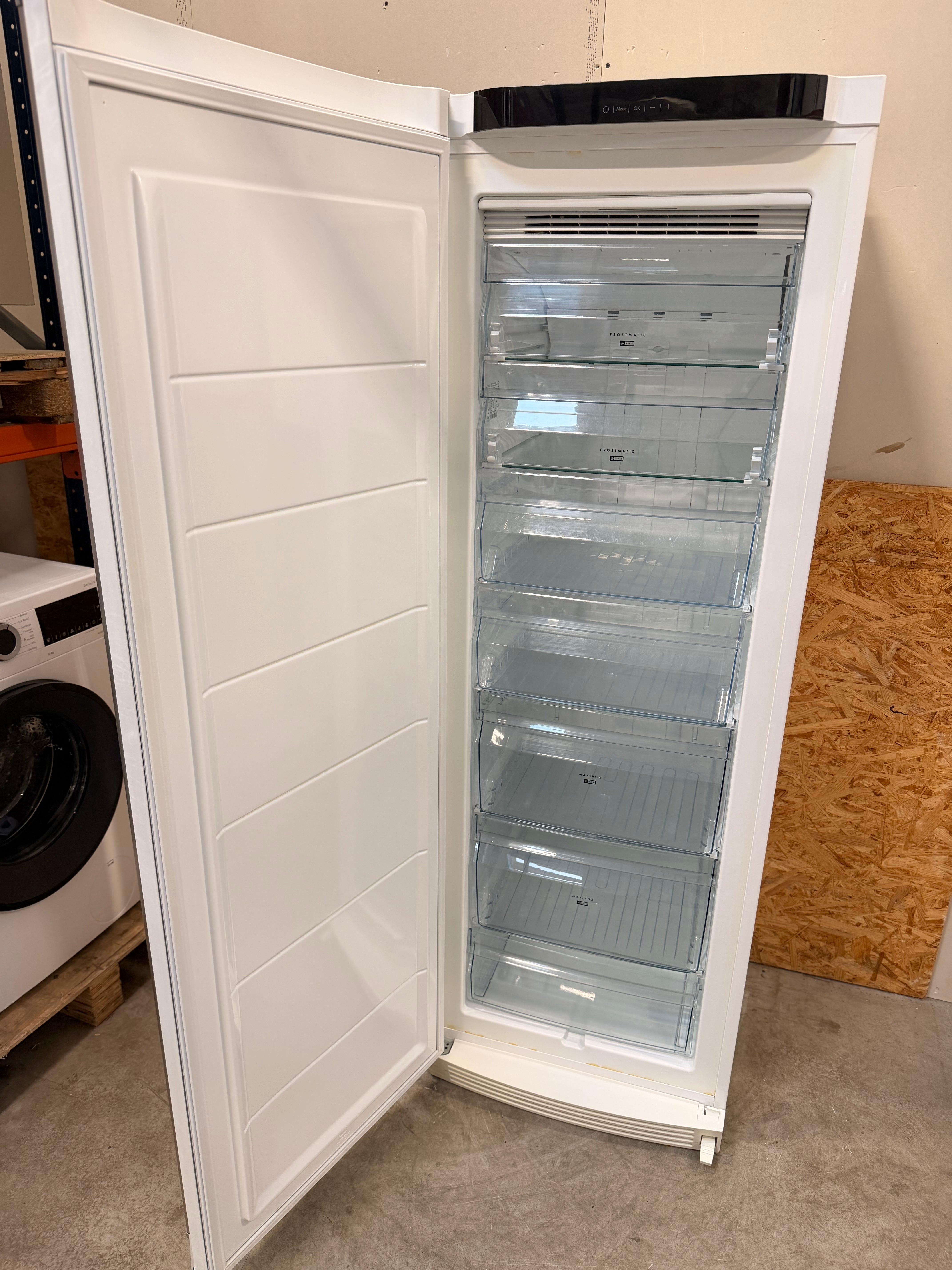Husqvarna-Electrolux fryseskab QT3540W - D19736
