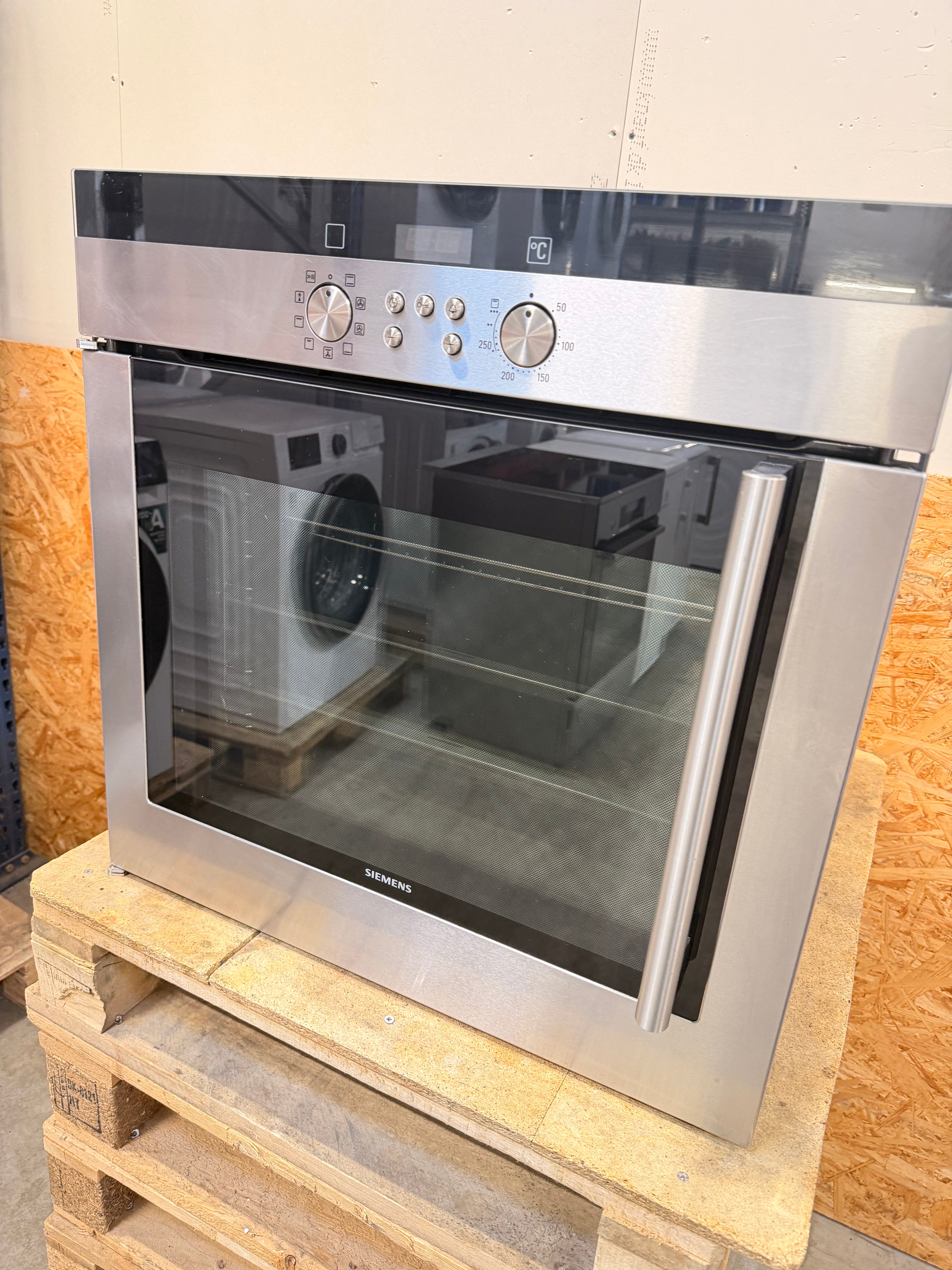 Siemens indbygningsovn HB33L550S - D19931