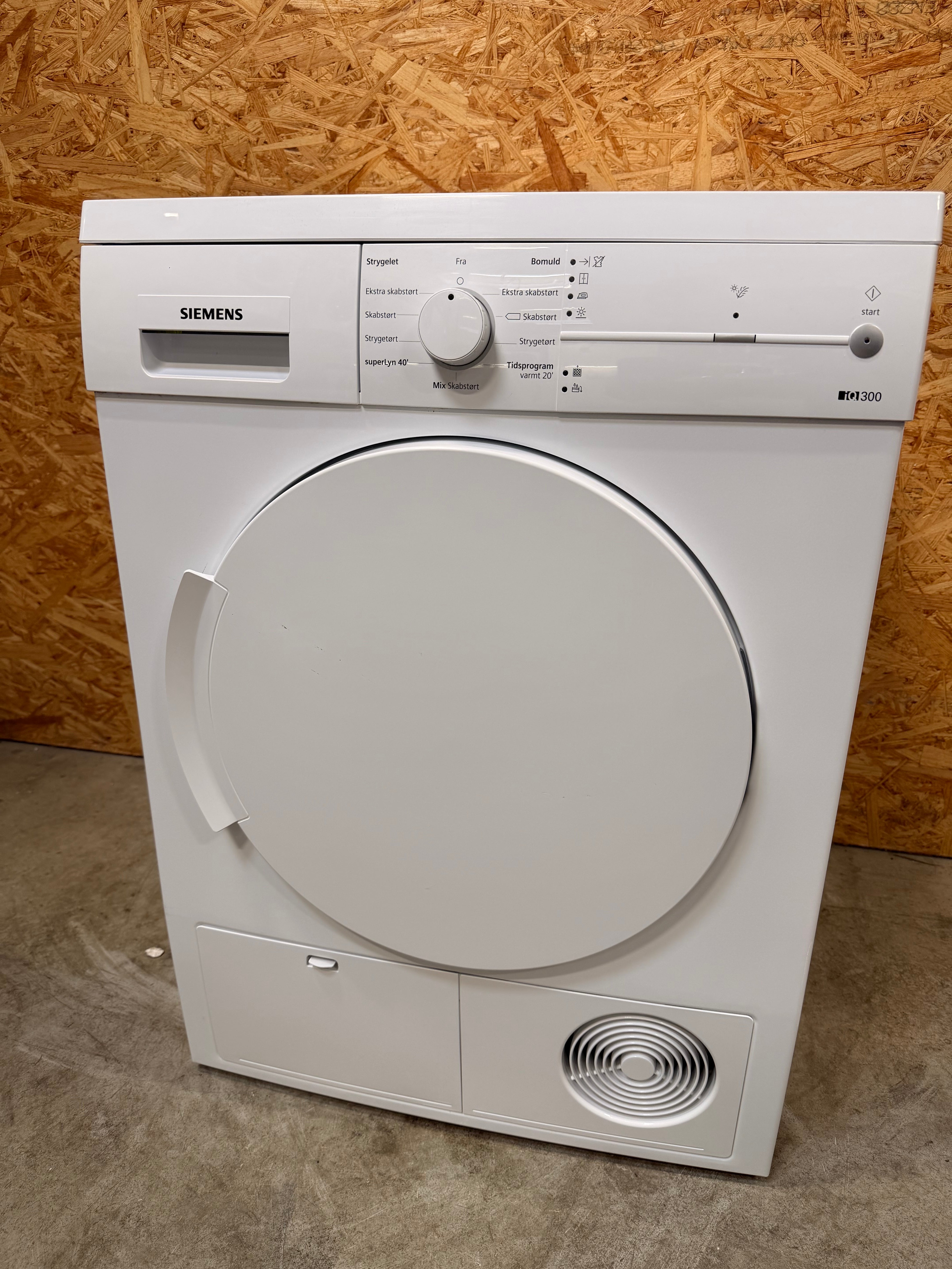 Siemens kondenstørretumbler WT44E1L7DN - D20003