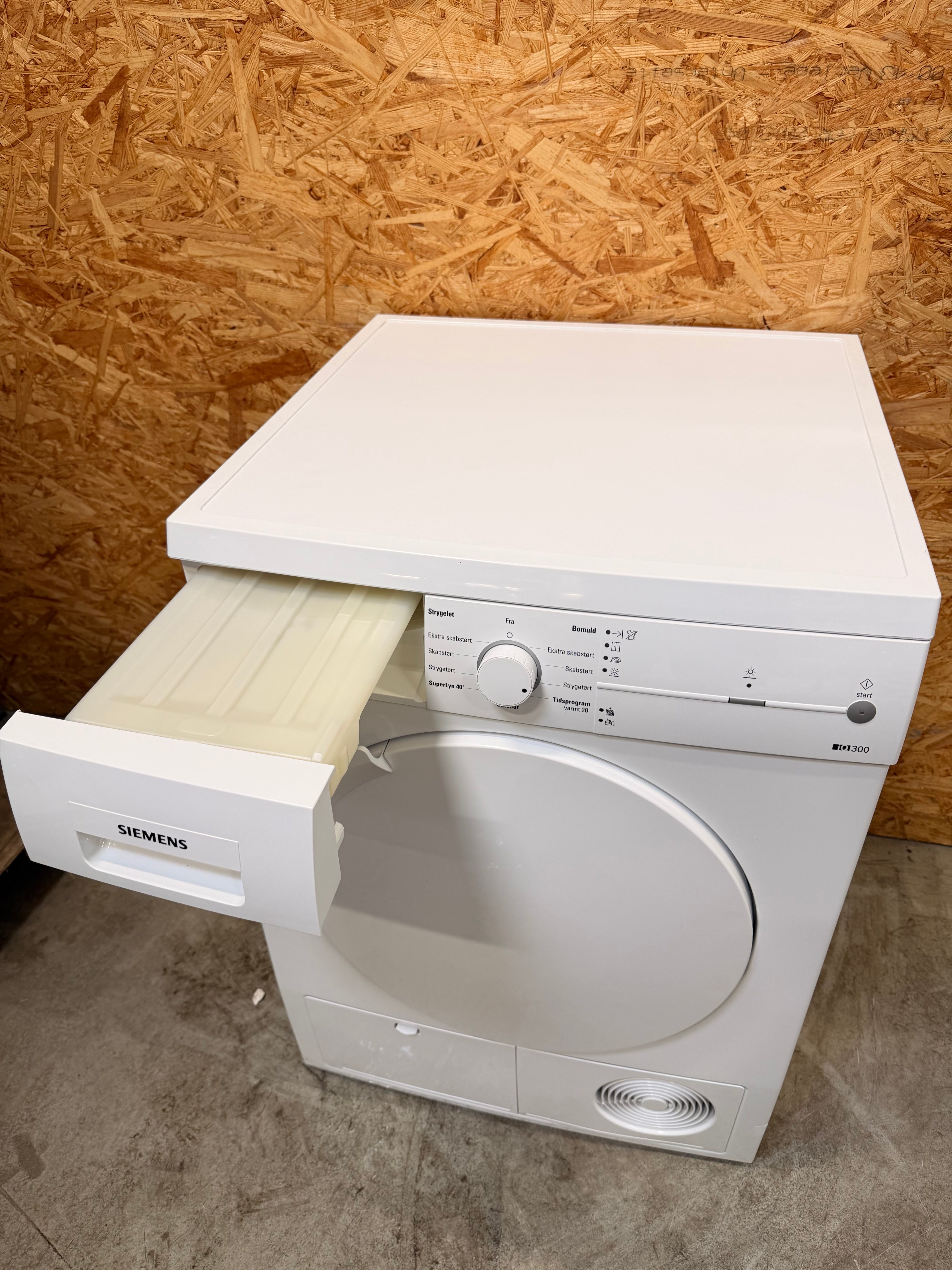 Siemens IQ300 tørretumbler WT44E103DN - D19991