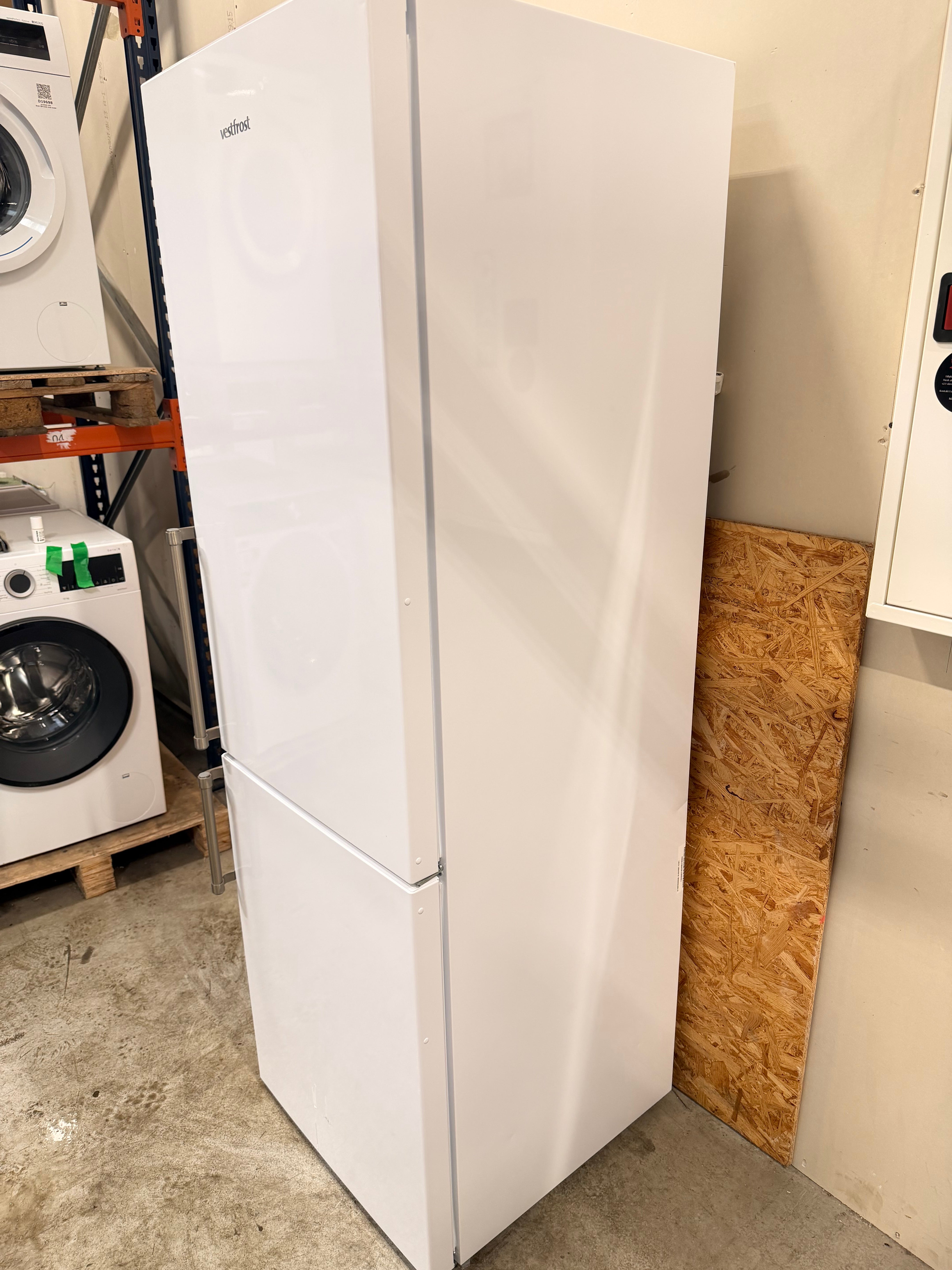 Vestfrost køle-/fryseskab SW689MENF - D19292