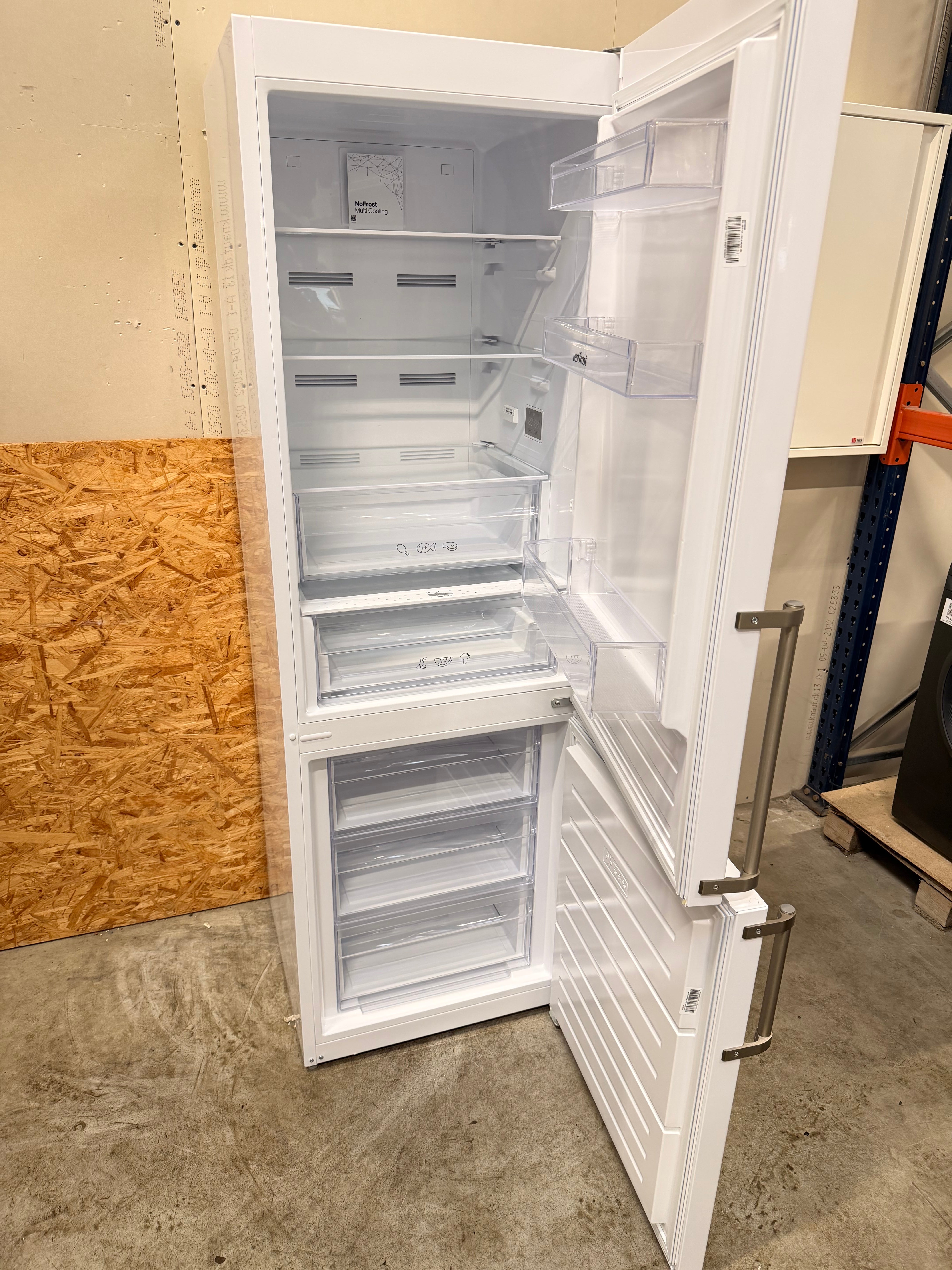 Vestfrost køle-/fryseskab SW689MENF - D19292