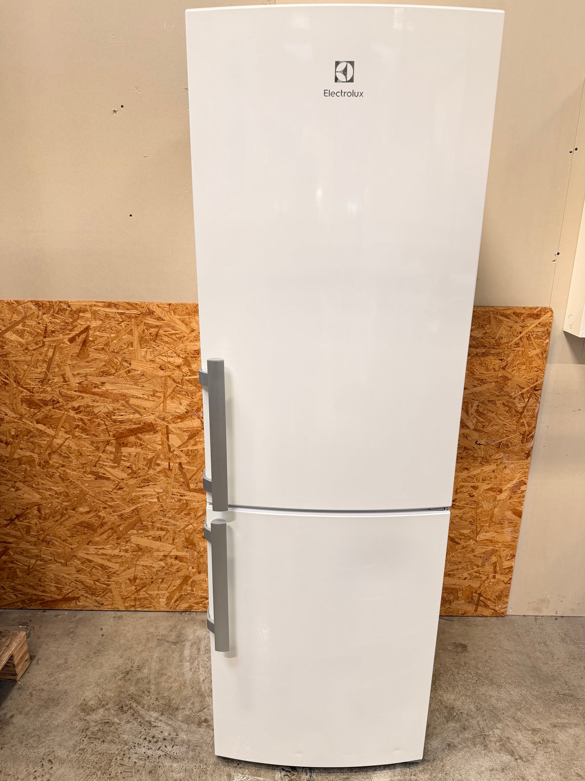 Electrolux køle/fryseskab EN3615MOW - D19309