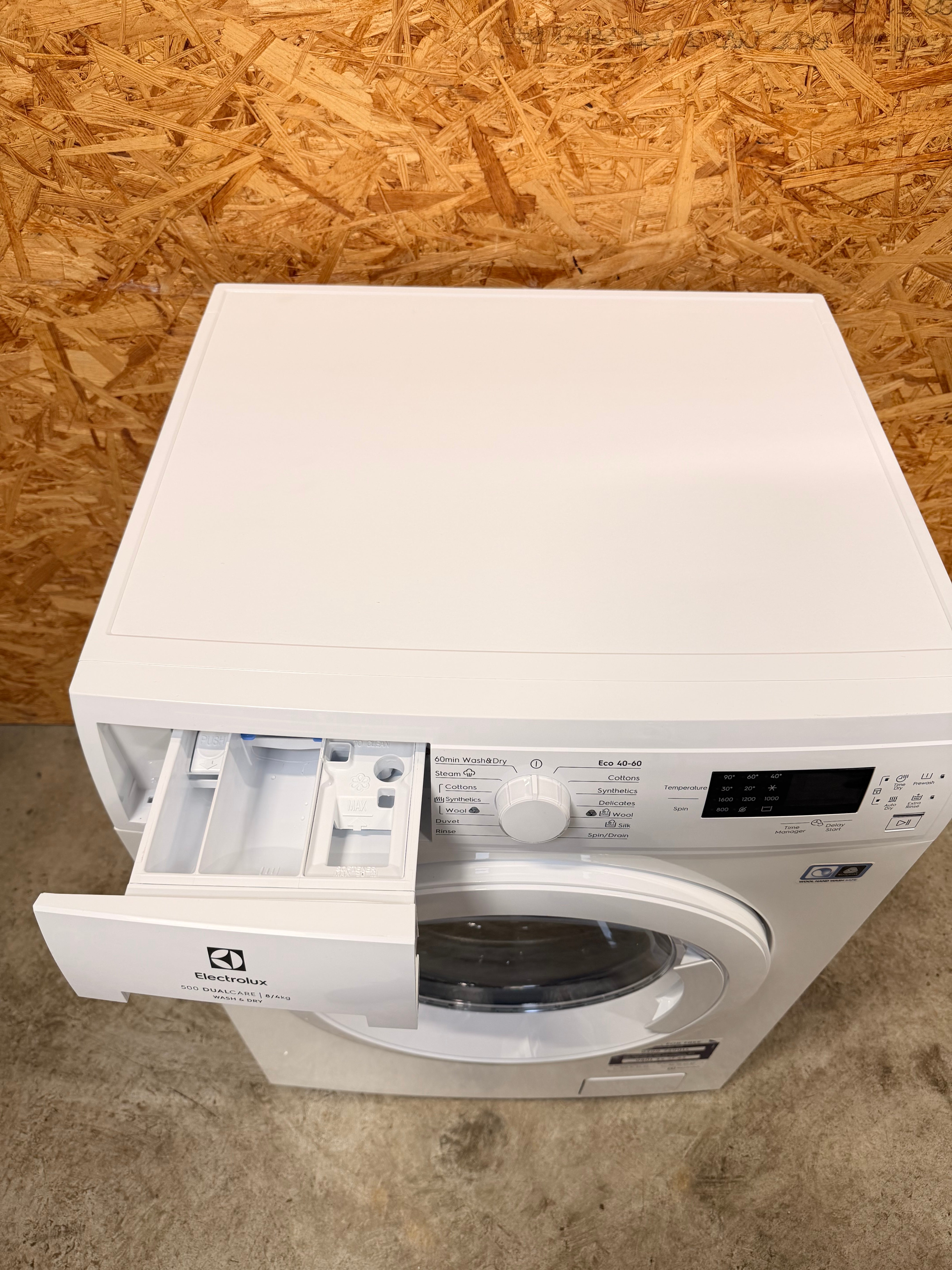 Electrolux vaske-tørremaskine EW2W84E62E - D20020