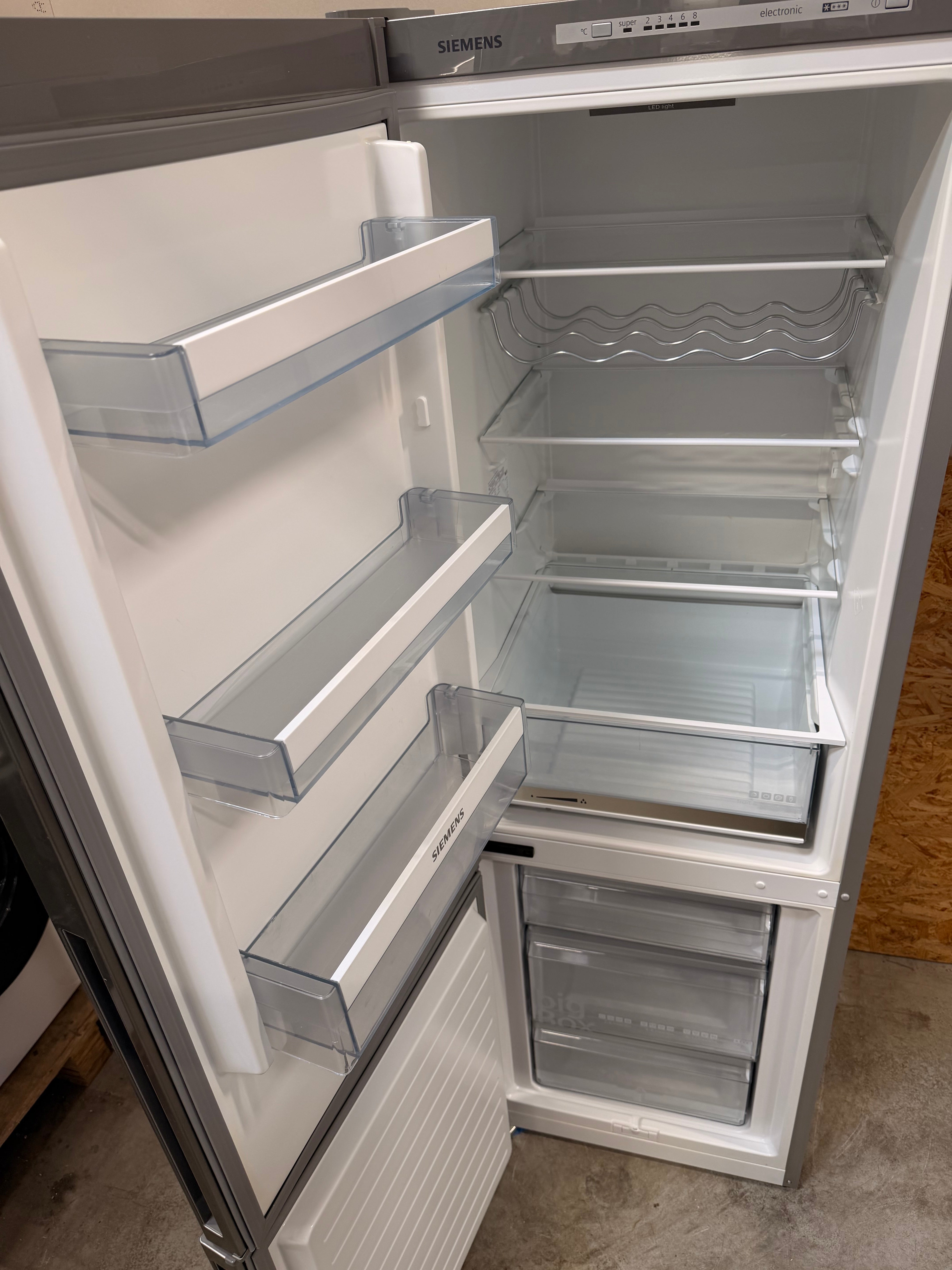 Siemens køle/fryseskab KG36VVI32 - D19747