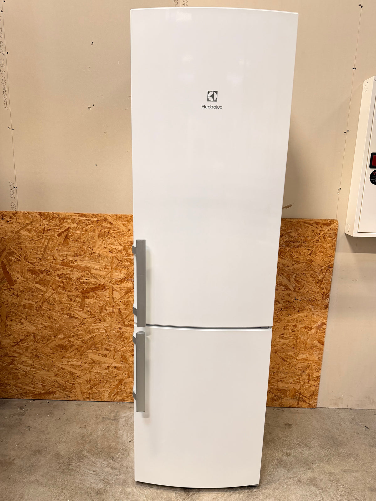 Electrolux køle/fryseskab EN3855MOW - D20057