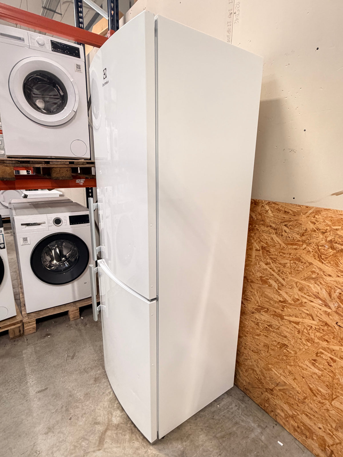 Electrolux køle/fryseskab EN3615MOW - D20188