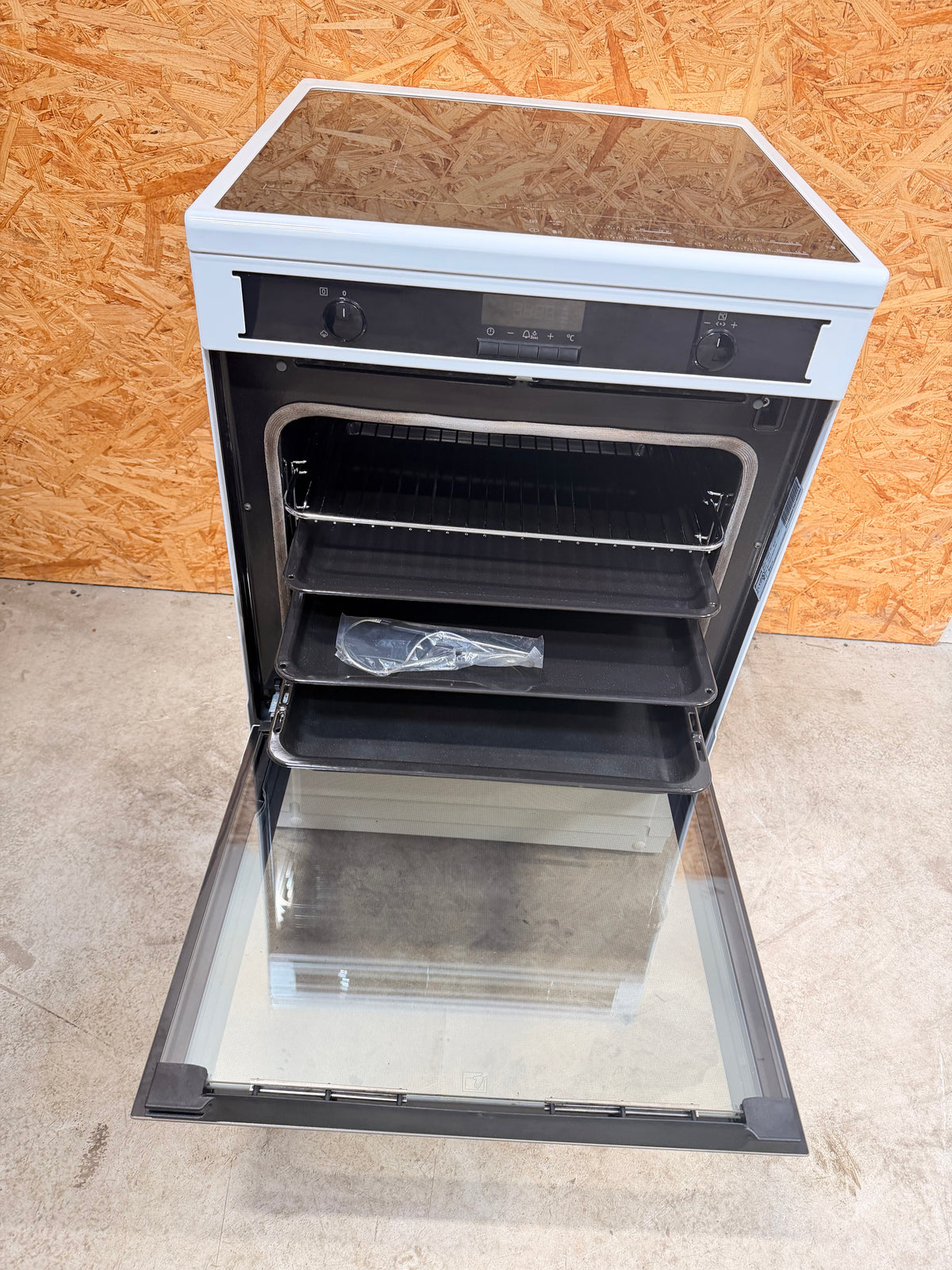 Husqvarna induktionskomfur QSIP6161W - D20035