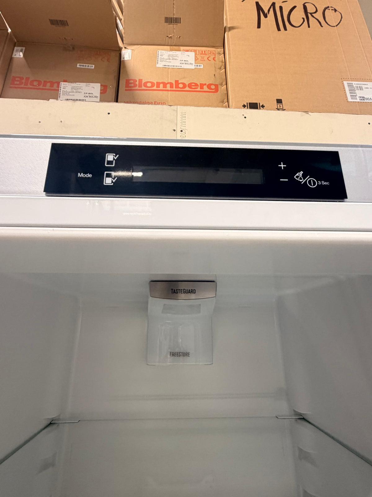 Electrolux køle/fryseskab EN3855MOW - D20313