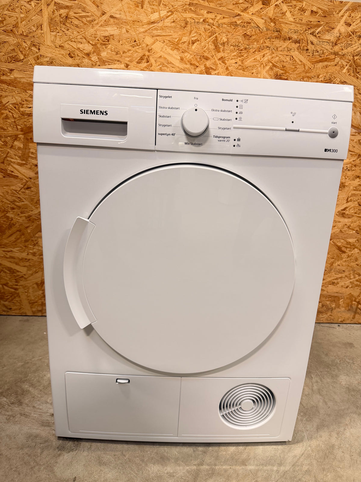 Siemens kondenstørretumbler WT44E1L7DN - D20375