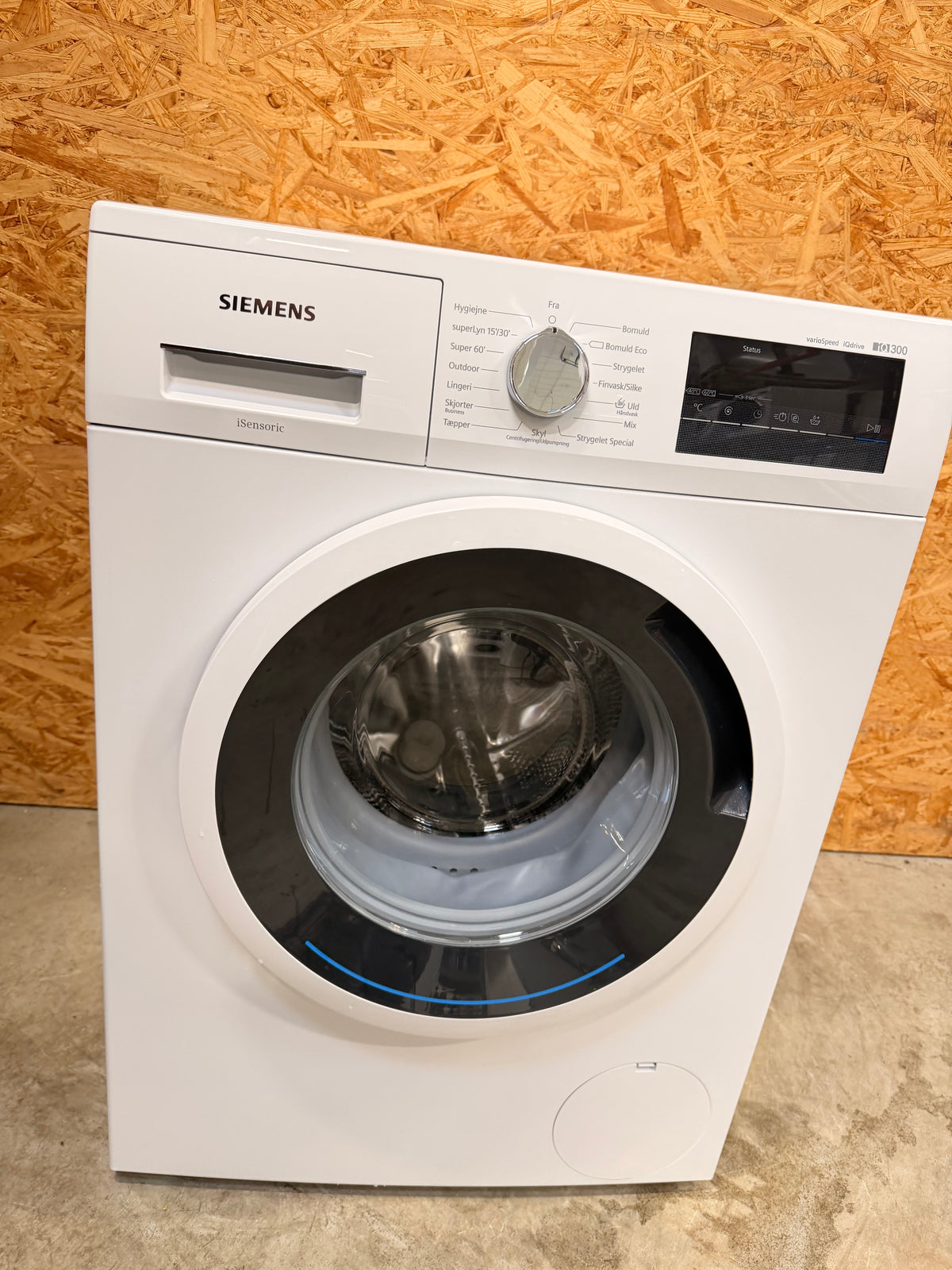 Siemens iQ300 vaskemaskine WM14N18SDN - D20373