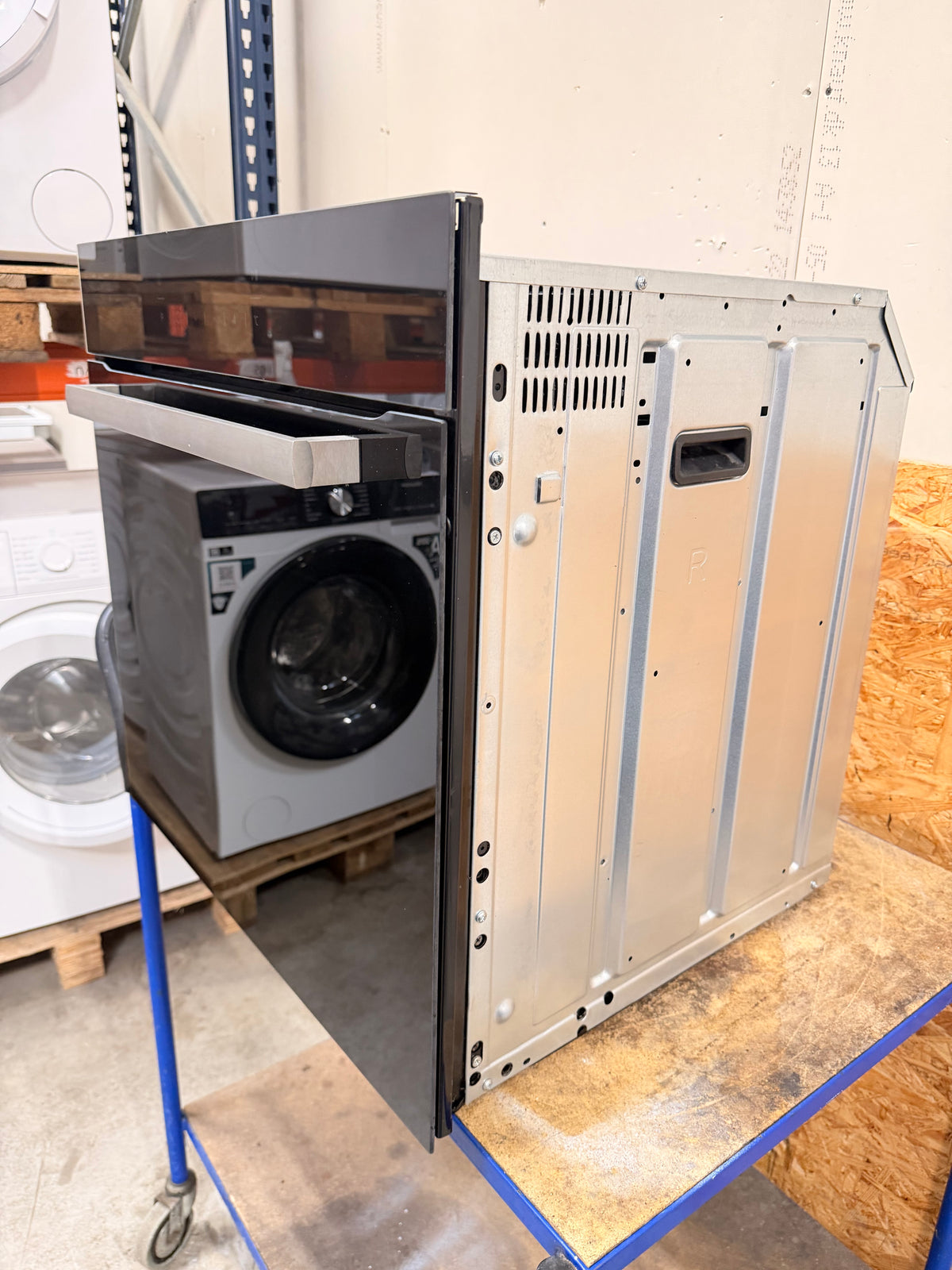 Blomberg indbygningsovn OEN84S60B - 20533