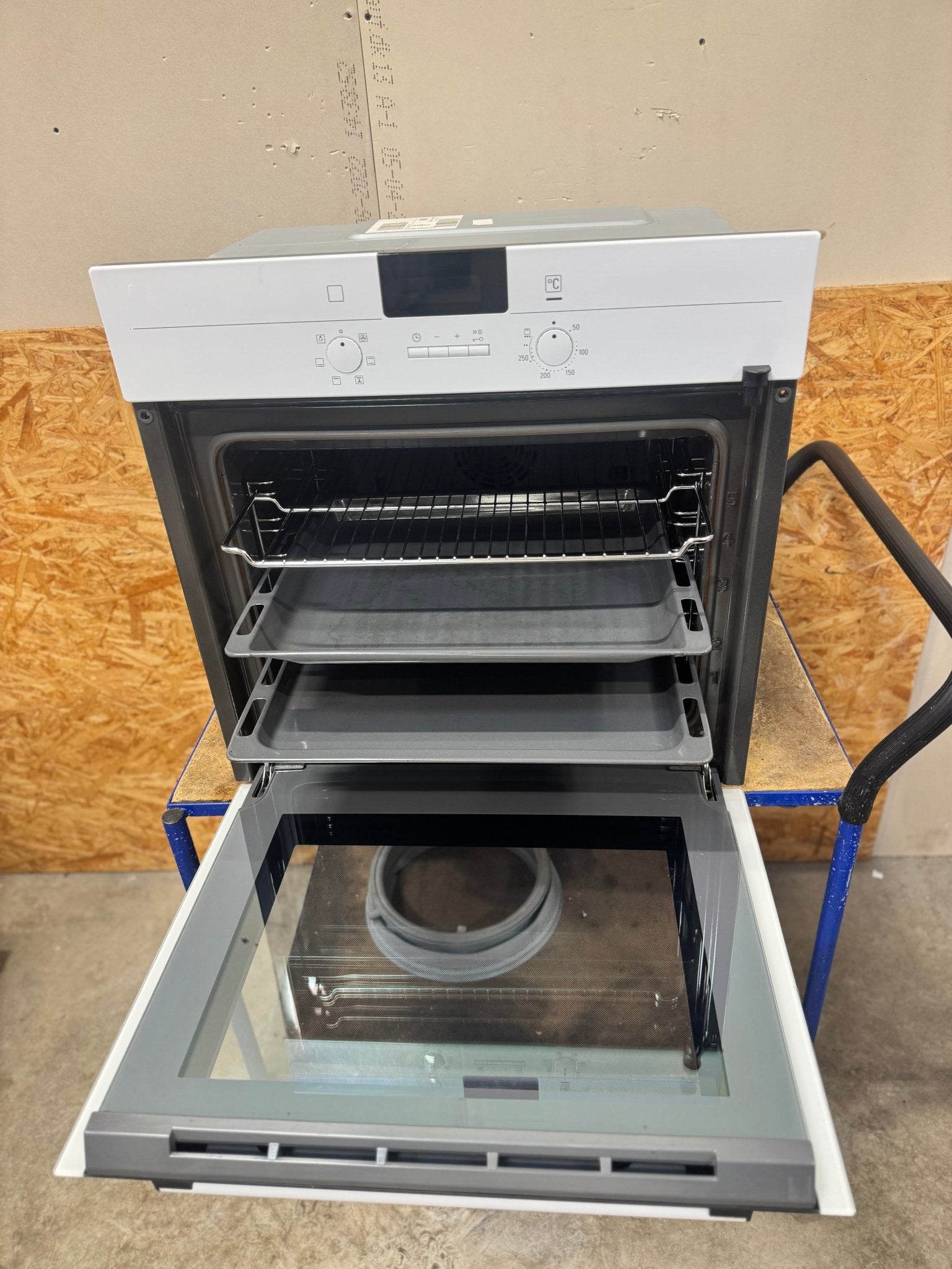 Siemens indbygningsovn HB23AB212S - D18411 - Recirk - D18411