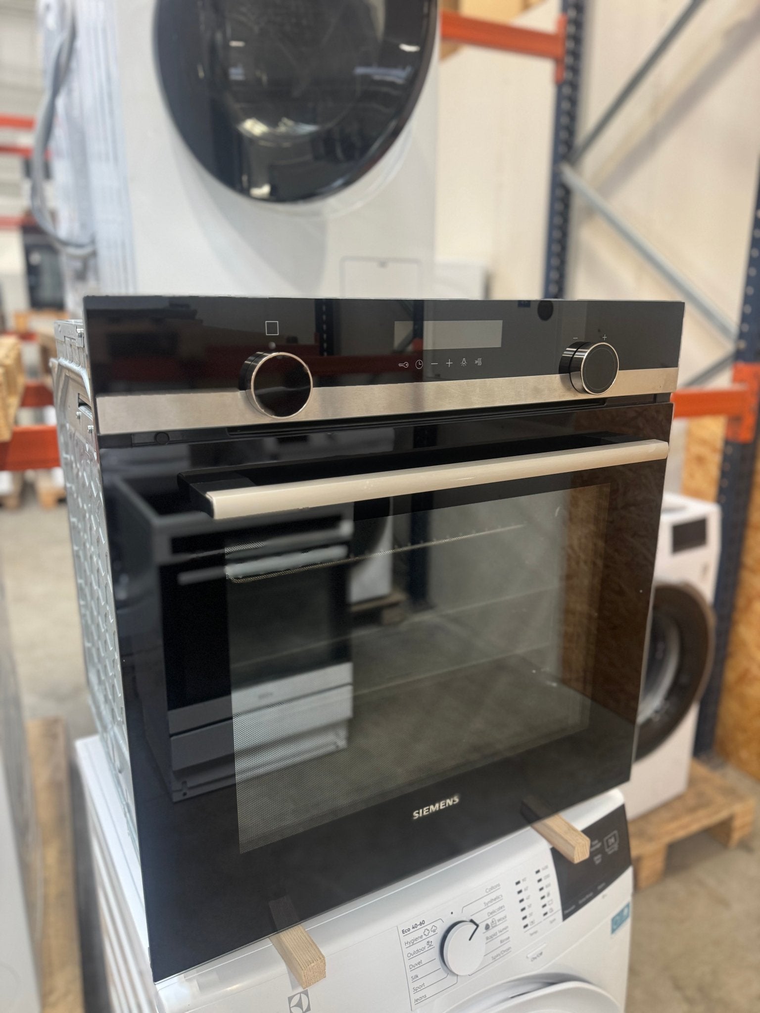 Siemens indbygningsovn HB578ACS0S - D18290 - Recirk - D18290