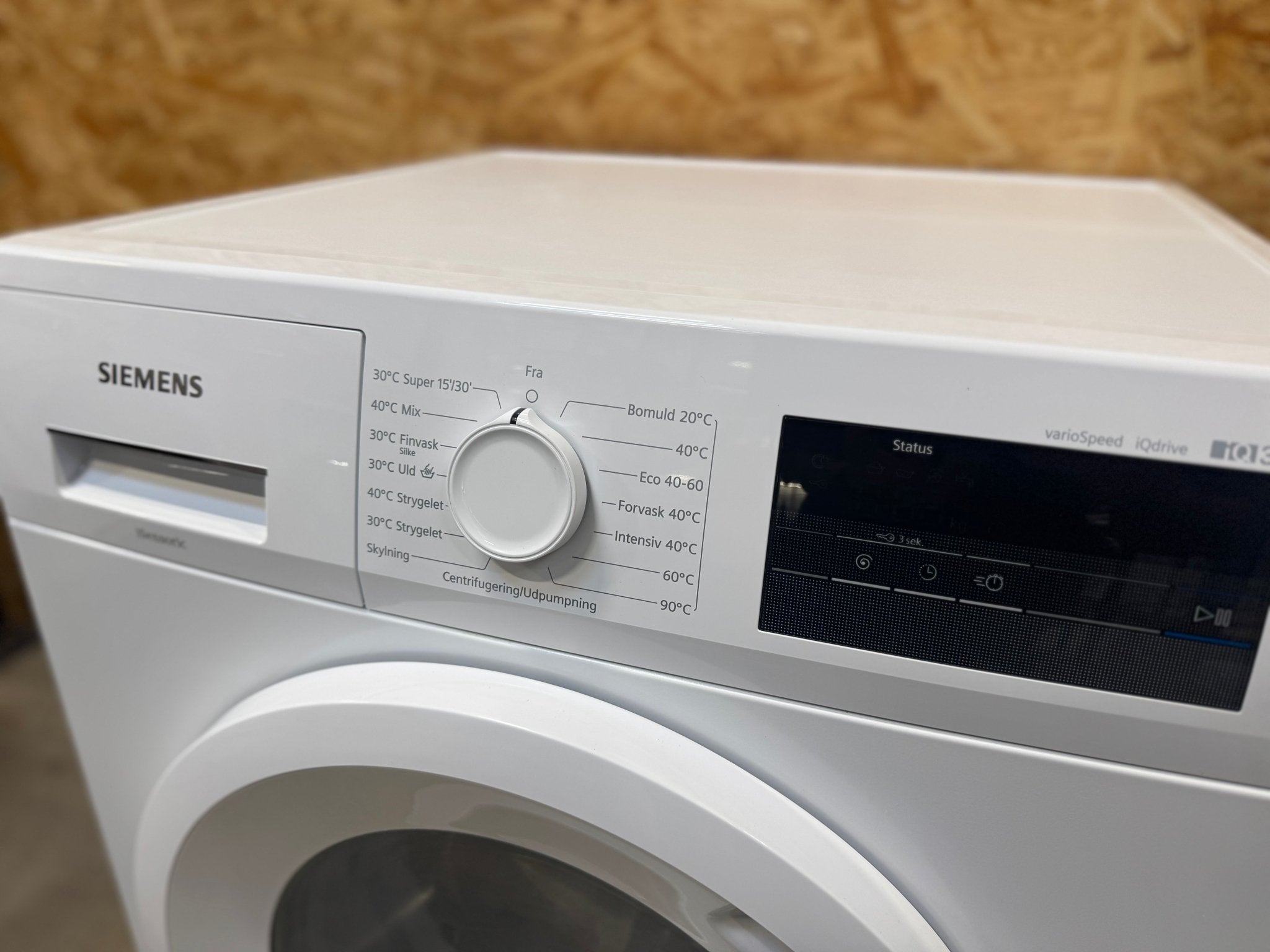 Siemens iQ300 vaskemaskine WM12N0L2DN - D14698 - Recirk - D14698