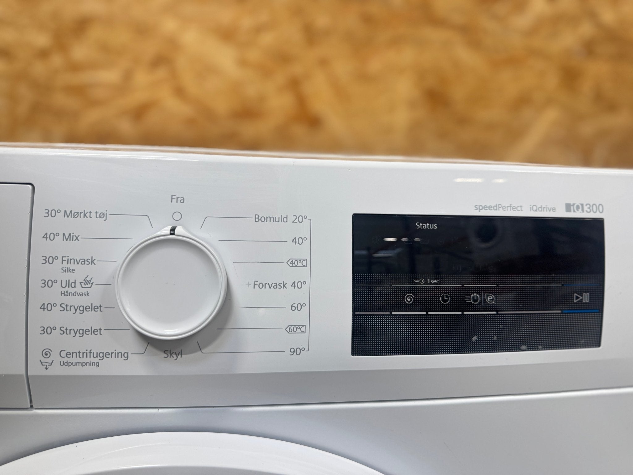 Siemens iQ300 vaskemaskine WM14N0L7DN - D18152 - Recirk - D18152