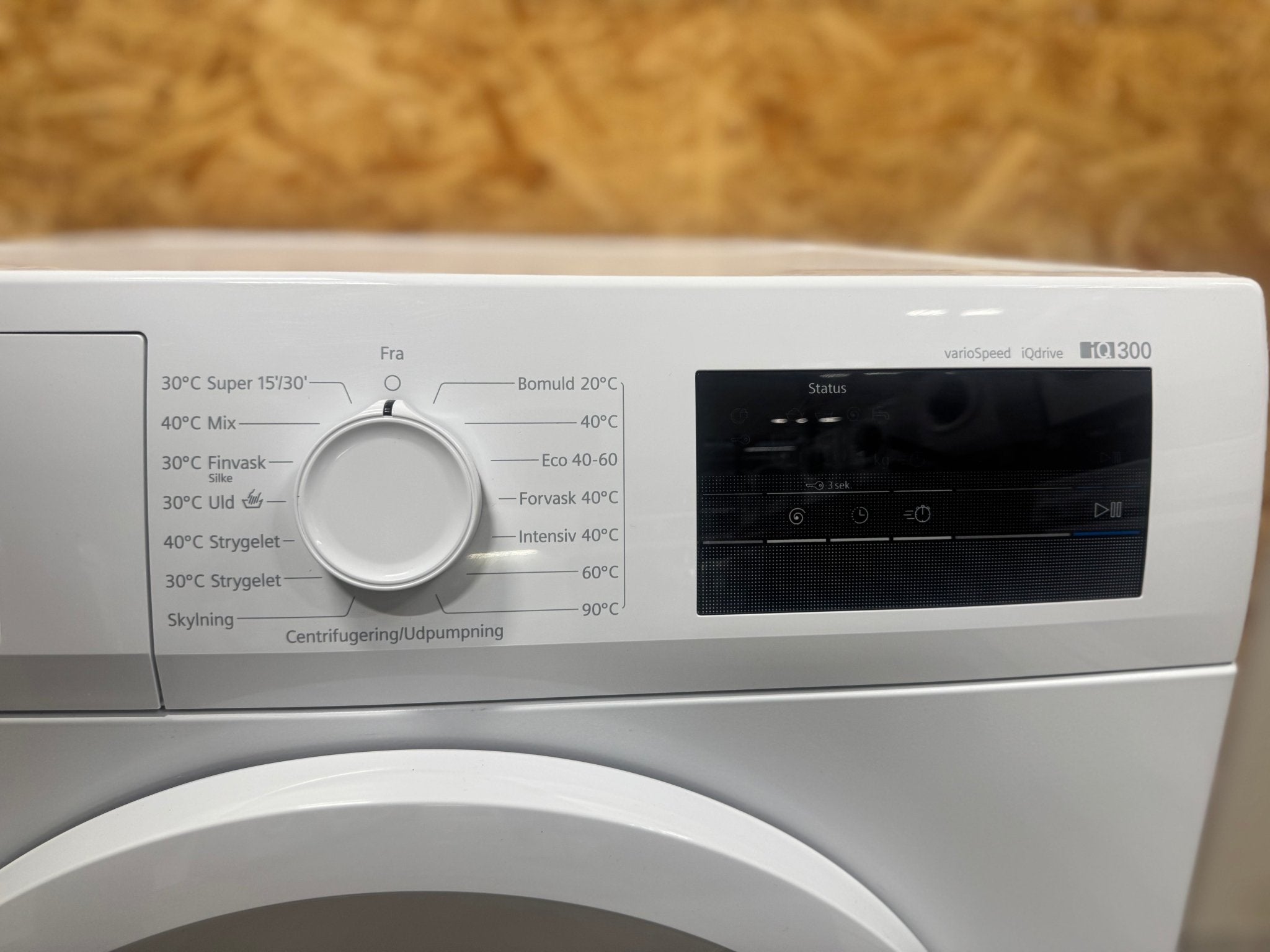 Siemens iQ300 vaskemaskine WM14NOL7DN - D17915 - Recirk - D17915