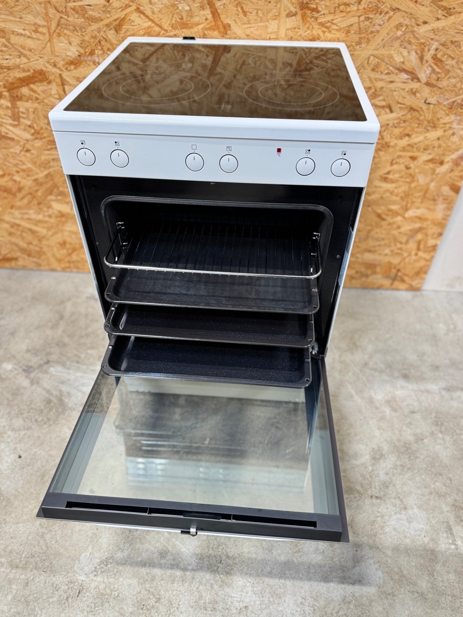 Voss keramisk komfur ELK13030HV - D16343 - Recirk - D16343